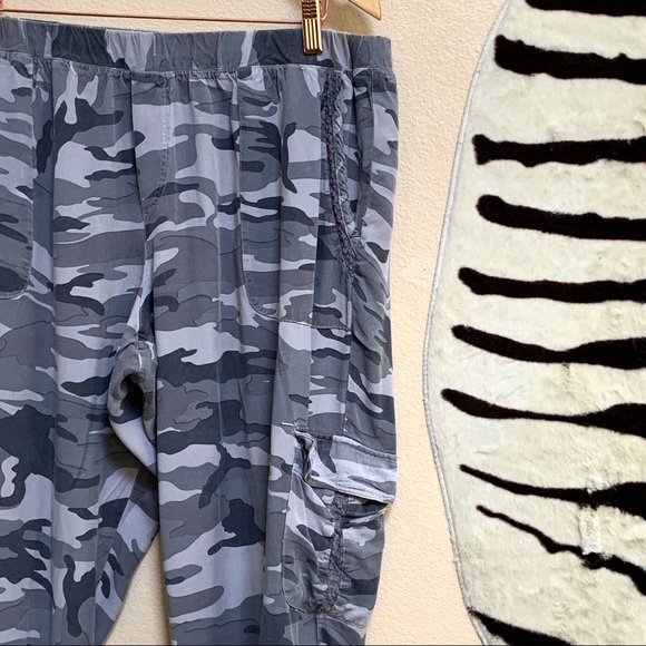 CAMO JOGGERS by San Francisco City Lights - Picture 5 of 7